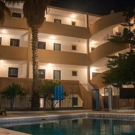 Harriets Apartmanhotel *