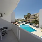 Aparthotel Harriets 3*