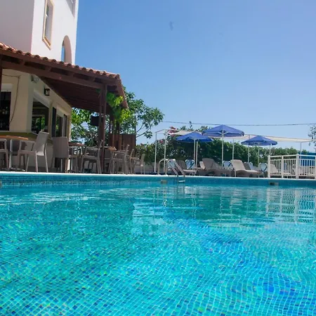 Harriets Aparthotel 3*