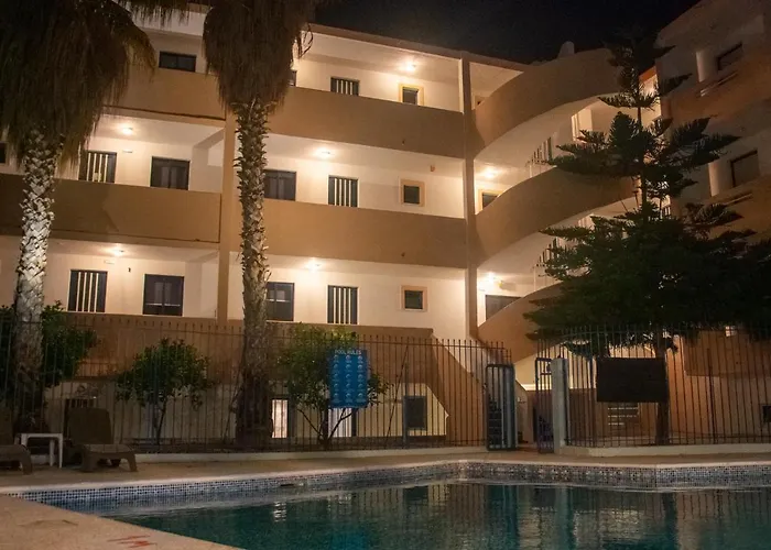 Harriets Aparthotel 3*