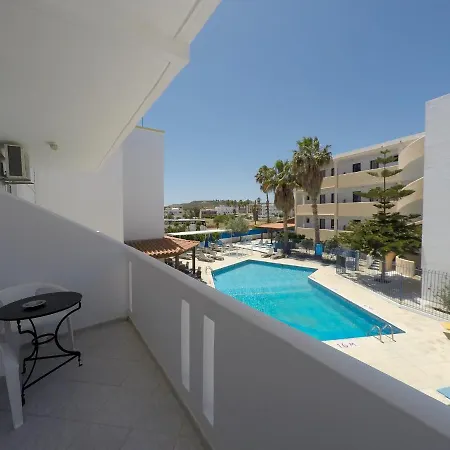 Lägenhetshotell Harriets 3*