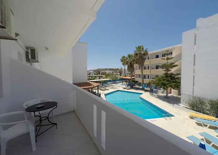 Aparthotel Harriets 3*